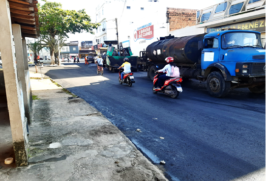 Asfaltamento chega á rua Silvestre Evangelista