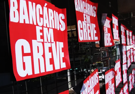 Servidores da Caixa Econômica declaram greve a partir desta segunda-feira(16)