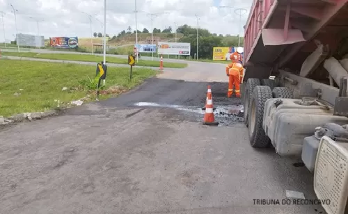 SAJ: Paliativo é feito na BA 046 próximo a Praia do Dendê