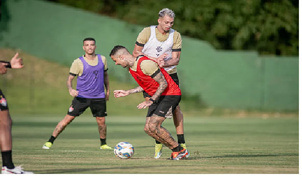 Com Camutanga, Vitória segue preparação focado na estreia do Baianão