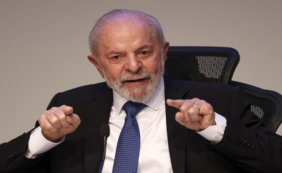 Lula cobra da Anvisa mais agilidade na aprovação de remédios