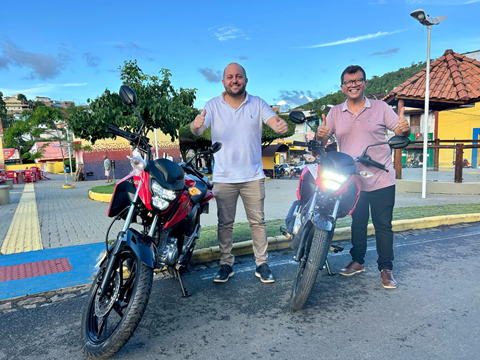 Prefeitura de Jiquiriçá adquire duas motocicletas 0 km