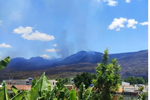 Incêndio assusta moradores em cartão-postal na Chapada Diamantina