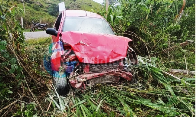 Conversão sem sinalização provoca acidente na BR-420, em Jiquiriçá