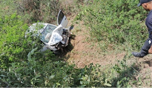 Motorista morre após carro cair em ribanceira na BR-116 em Rafael Jambeiro