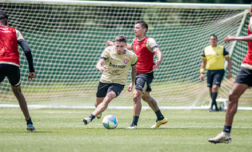 Vitória empata contra time sub-23 em jogo treino neste sábado