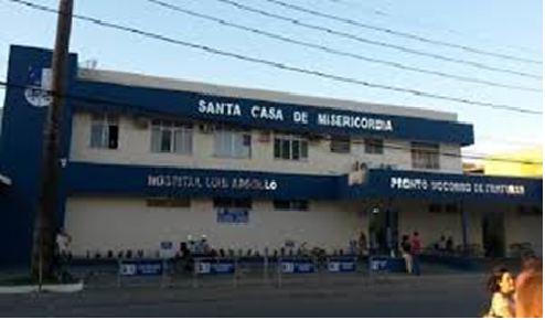 Teto da ala neonatal do hospital Luís Argolo desaba em Santo Antº. de Jesus.