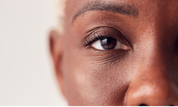 Menopausa causa mudanças significativas nos olhos. Sabia?