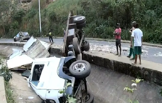 Grave acidente deixa trabalhador morto e dois feridos em Salvador