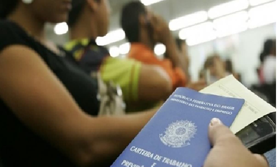 Mulheres ganham 19,7% a menos que homens na Bahia, revela Ministério do Trabalho
