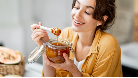 Nutricionista ressalta os benefícios do mel para o organismo