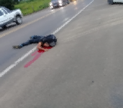 Motociclista colide com Fiat Uno na BA 046 em Santo Antônio de Jesus