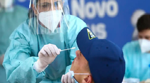 Baixa testagem pode mascarar aumento de casos de Covid no país, dizem especialistas