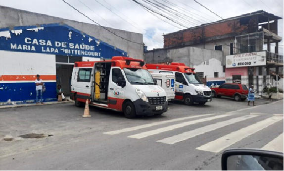 Motociclista fica ferido após cair de motocicleta em Elísio Medrado