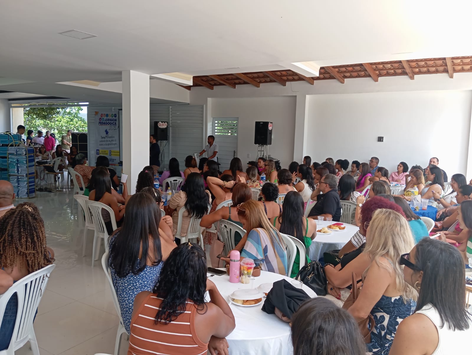 Jornada Pedagógica de Ubaíra tem início com grande participação e planejamento inovador