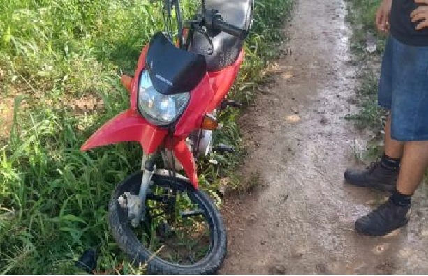 Homens ficam feridos após colisão entre motocicletas em Mutuipe