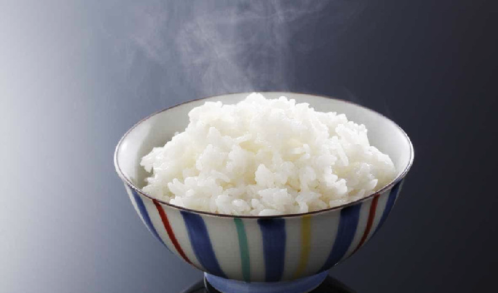 Erros que quase toda a gente comete quando cozinha arroz