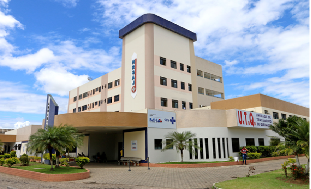 Homem filma recepção do hospital Regional de Santo A. de Jesus superlotado