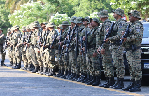 PMs da 'Caatinga' chegam em Salvador para atuar contra facções