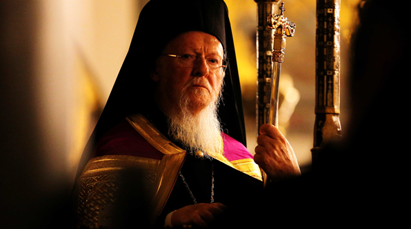 Ucrânia aprova lei para banir Igreja Ortodoxa Russa do país