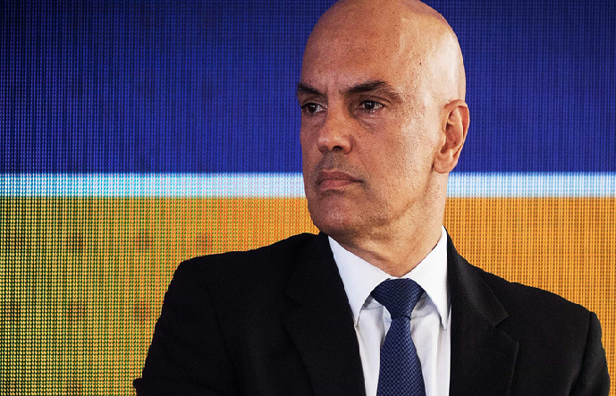 Moraes é aprovado com notas altas em concurso para professor na USP