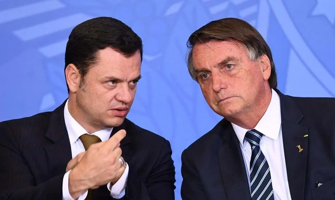 Moraes ordena derrubada do perfil de Anderson Torres no Facebook