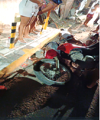 Jovem morre após cair de moto em Santo Antônio de Jesus