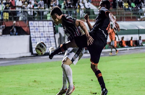 SSA FC bate Fluminense de Feira e garante primeira vitória da história do clube